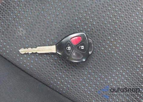 2009 Toyota Matrix S z USA, uszkodzony, nr VIN 2T1KE40E09C010947